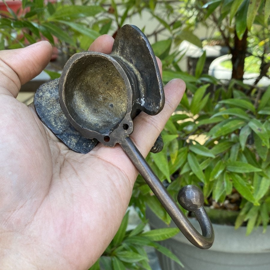 Lot of 2 pieces ANTIQUE ELEPHANT HOOK Hanger Solid Brass Vintage Hook Hat Coat Strong Wall Mount