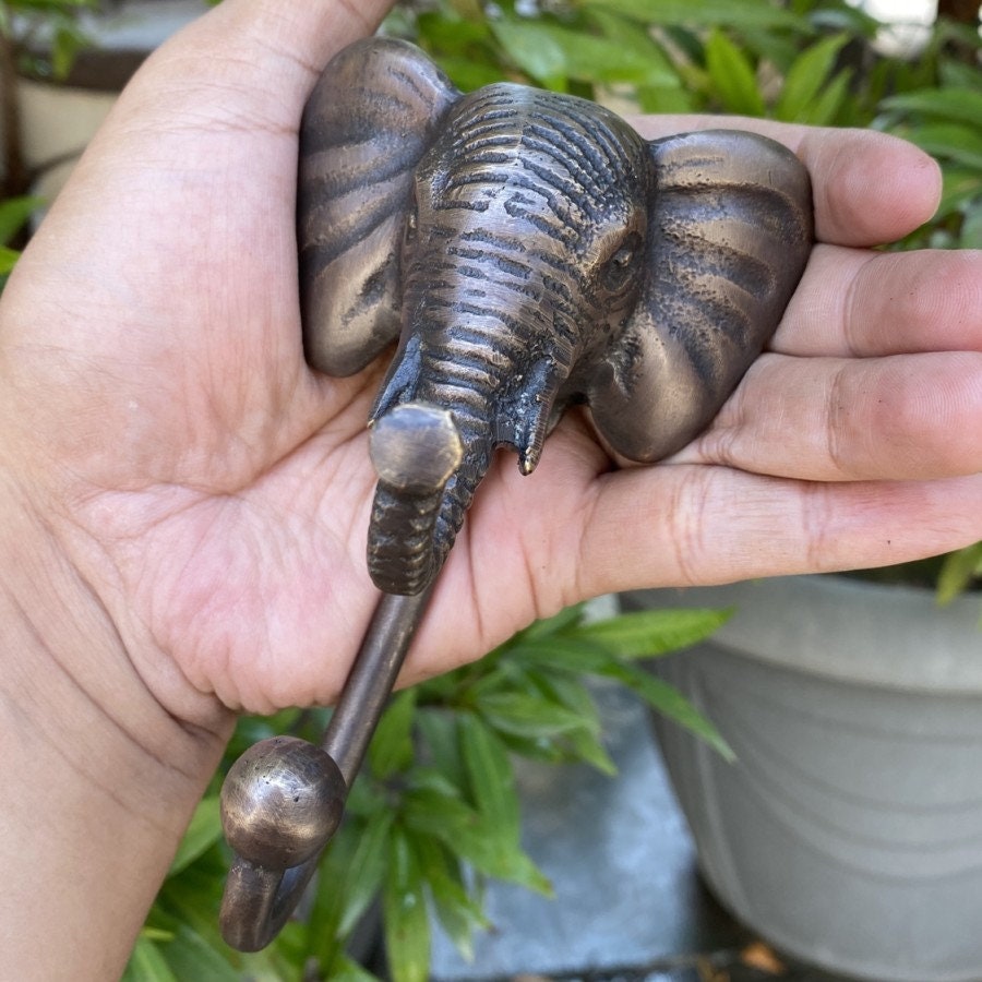 Lot of 2 pieces ANTIQUE ELEPHANT HOOK Hanger Solid Brass Vintage Hook Hat Coat Strong Wall Mount
