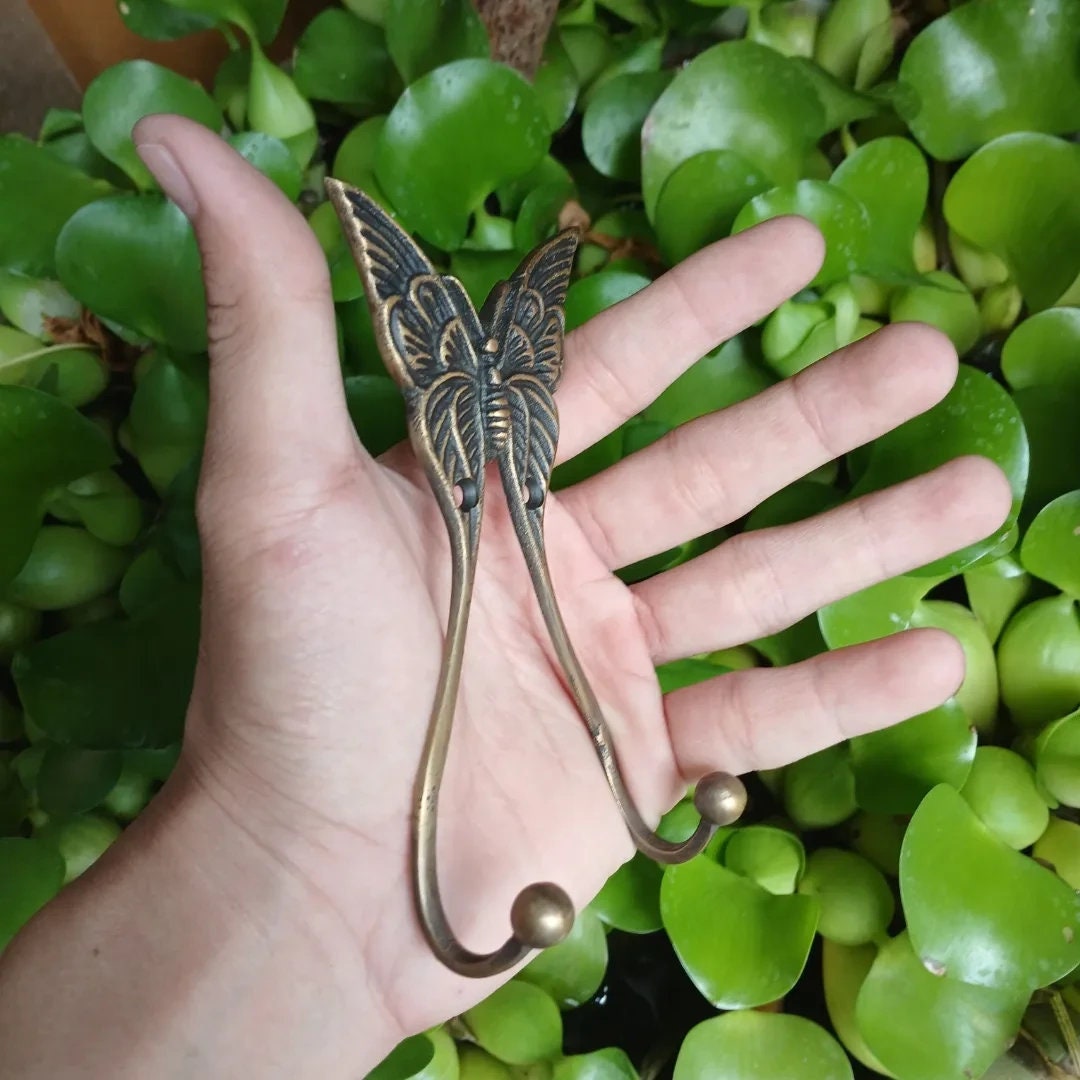 Lot Of 2pcs ANTIQUE Beautifull Butterfly Motif HOOK Hanger Solid Brass Vintage Hook Hat Coat Strong Wall Mount