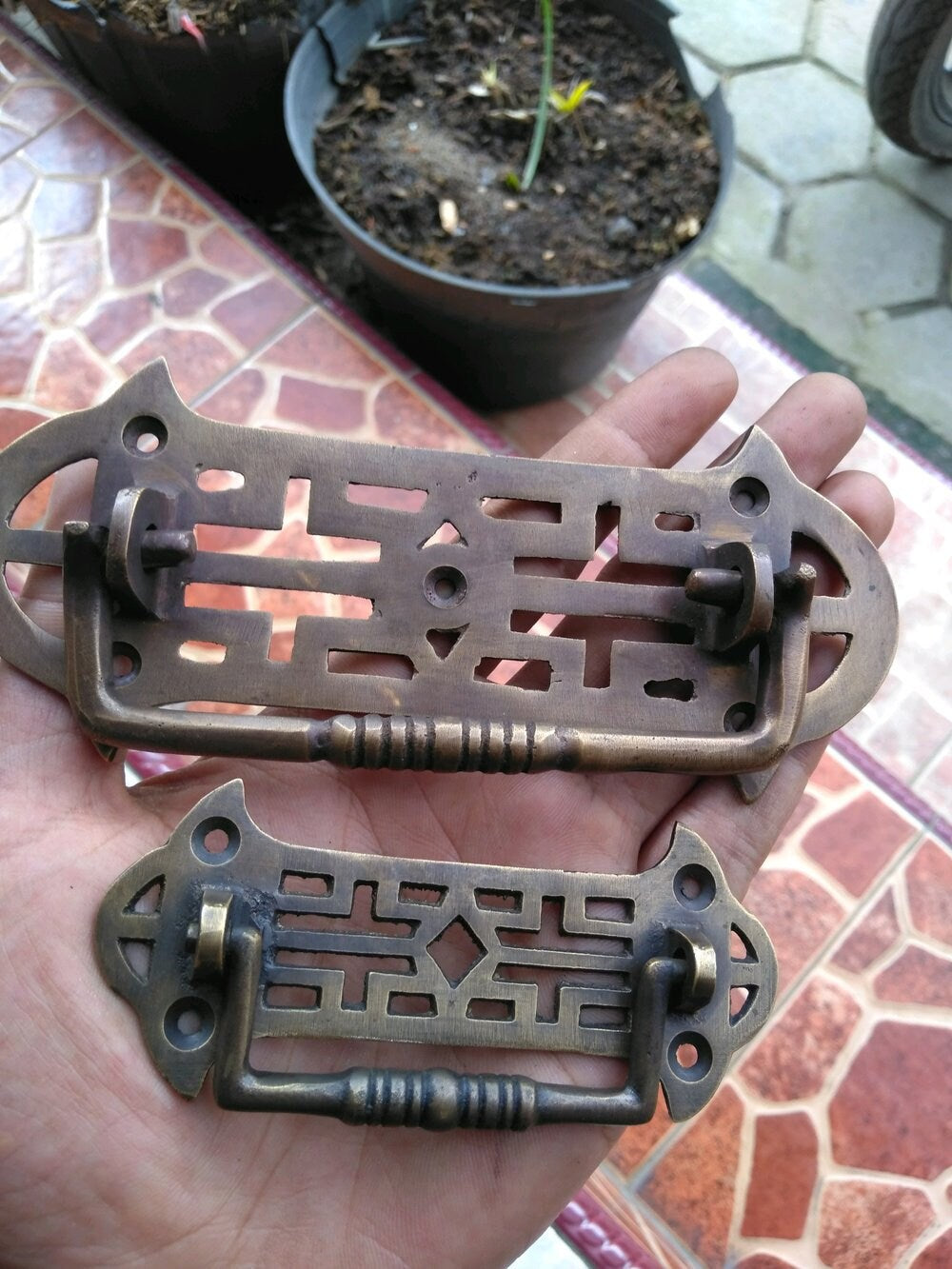 2 small heavy handle BOX 4″ pull solid brass large brass heavy old vintage old style 5″ DOOR drawer