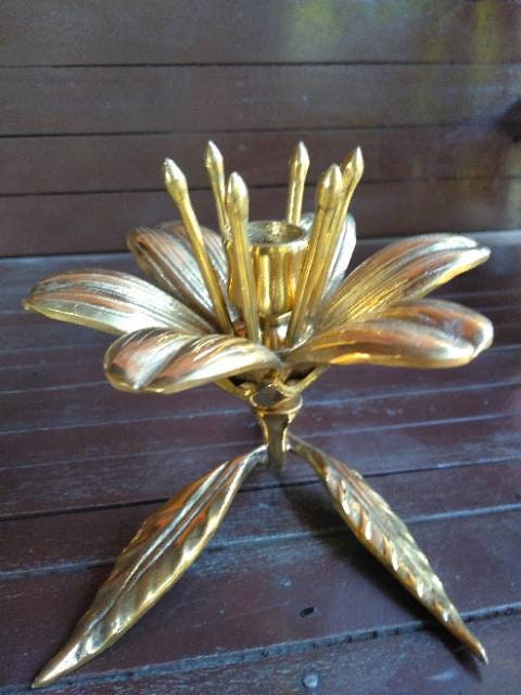 AMAZING Lotus Flowers Brass Candle Holder