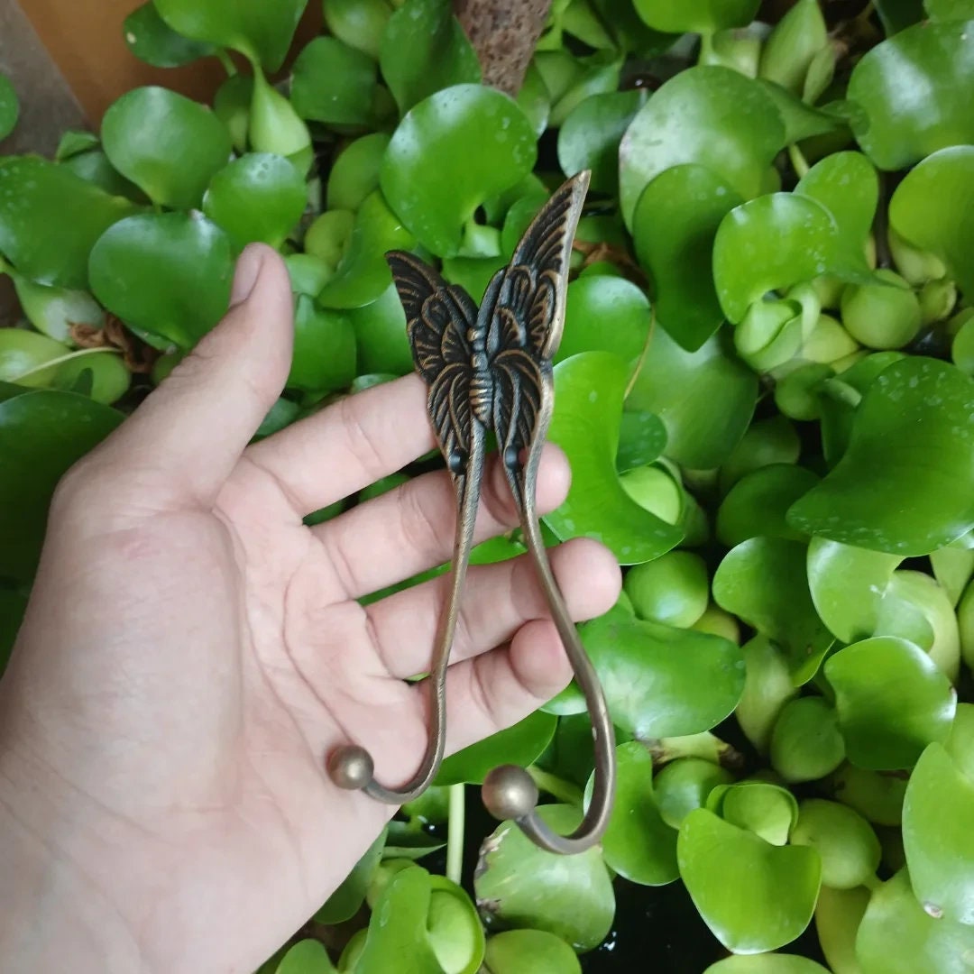 Lot Of 2pcs ANTIQUE Beautifull Butterfly Motif HOOK Hanger Solid Brass Vintage Hook Hat Coat Strong Wall Mount