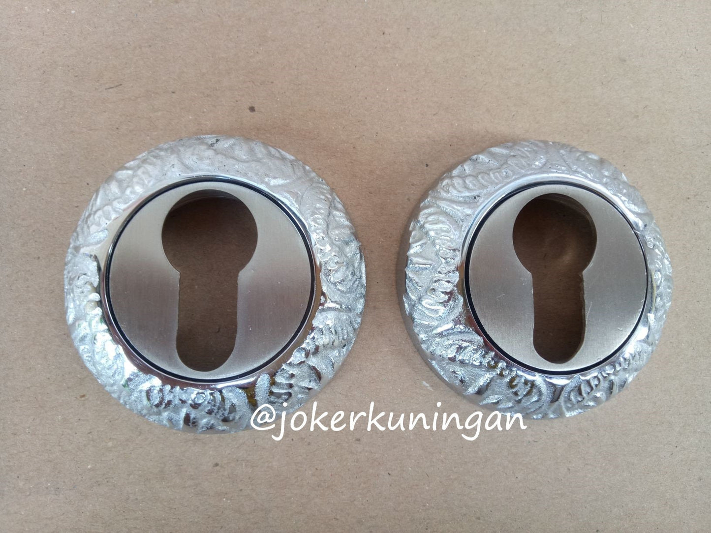 Set 2 Brass Old Retro Escutcheon Key Hole / Concealed Fix Euro Escutcheon Round Keyhole Lock plate cover